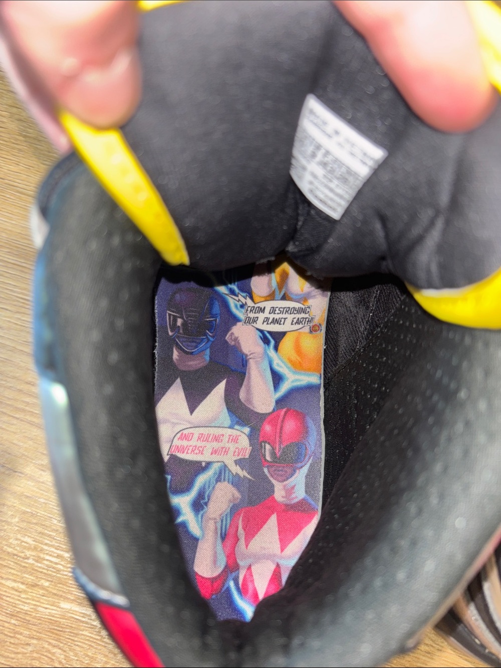 Power Rangers x Reebok Question Mid 'Megazord Battle Mode! - Picture 6 of 8